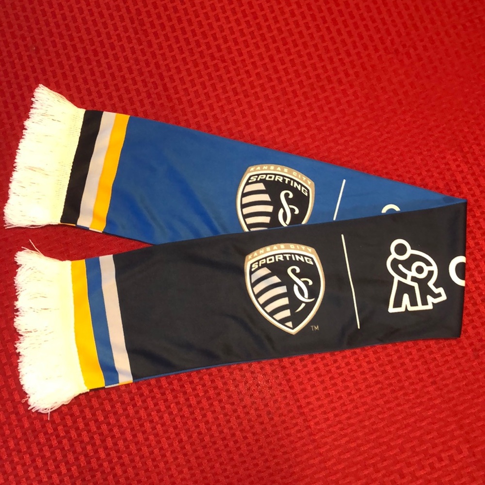 Sporting KC/Childrens Mercy Lightweight Scarf